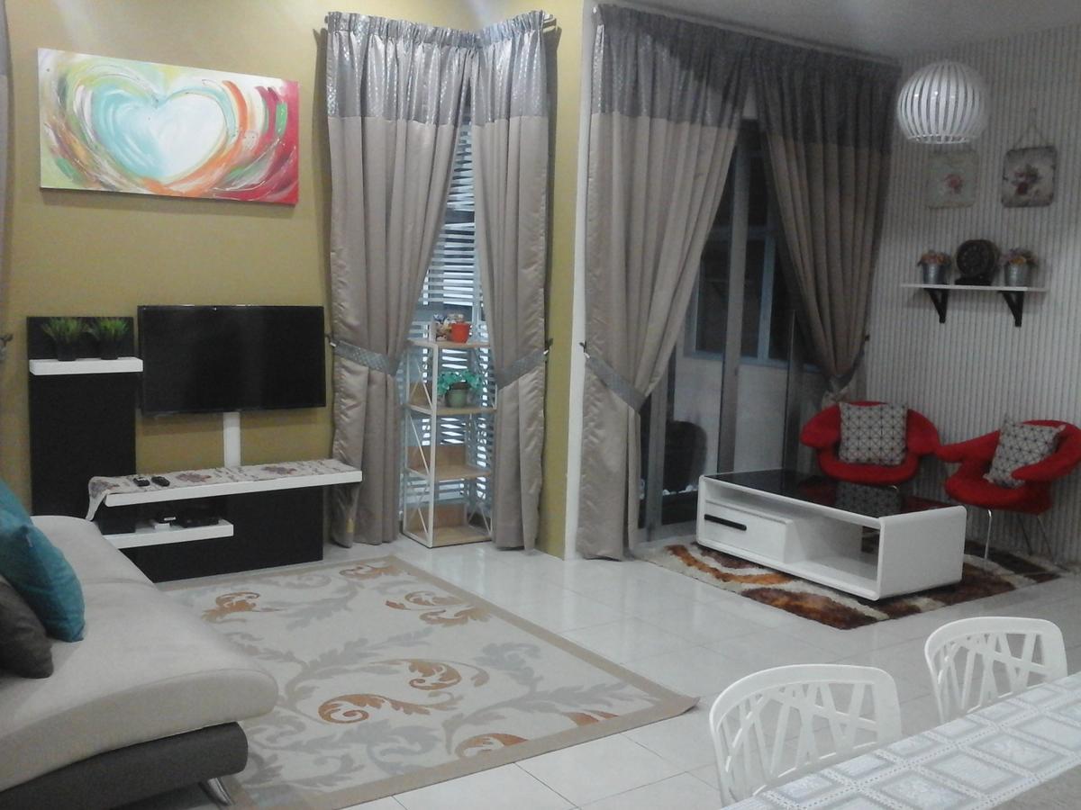 Miker Homestay Seri Iskandar Εξωτερικό φωτογραφία